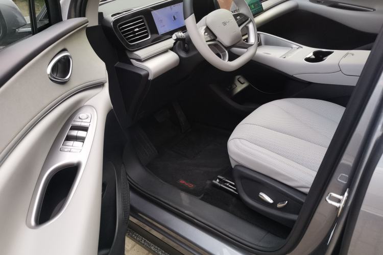 Used BYD Sealion 06 New Energy 2026 EV 710 Long-Range Edition Driver Seat