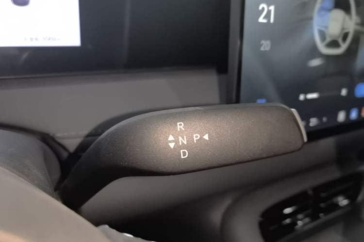 Used BYD Sealion 06 New Energy 2026 EV 710 Long-Range Edition Gear Lever