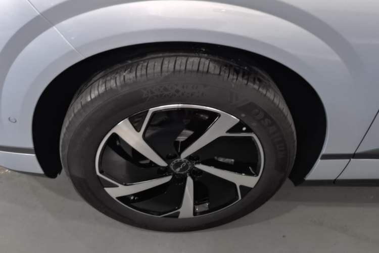 Used BYD Sealion 06 New Energy 2026 EV 710 Long-Range Edition Left Front Wheel Hub