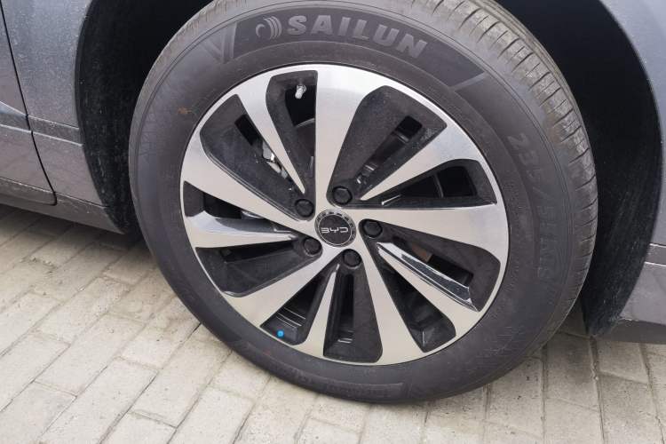 Used BYD Sealion 06 New Energy 2026 EV 710 Long-Range Edition Right Front Wheel Hub