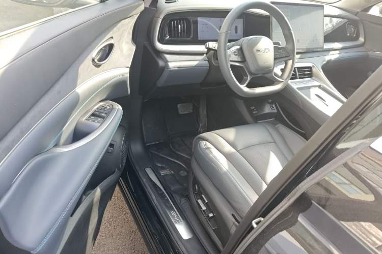Used BYD Sealion 07 DM-i 2025 150 Flagship+ Edition Driver Seat