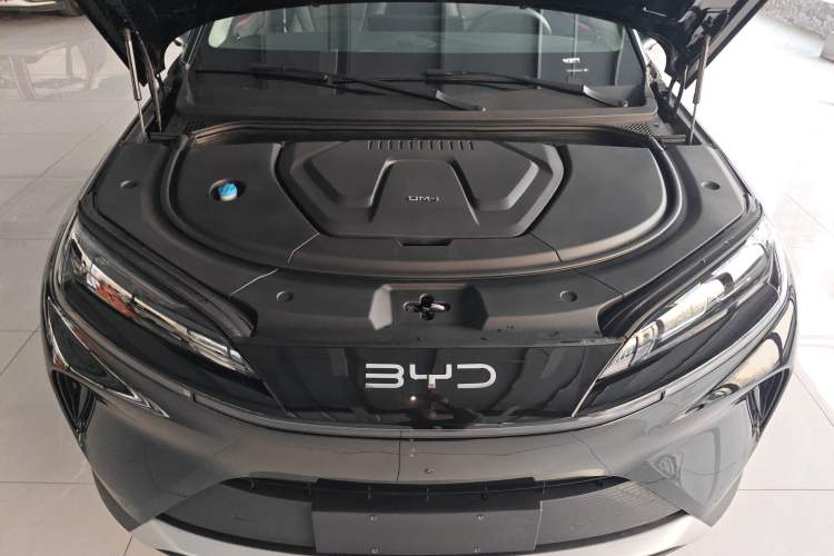Used BYD Sealion 07 DM-i 2025 150 Flagship Edition Engine Bay