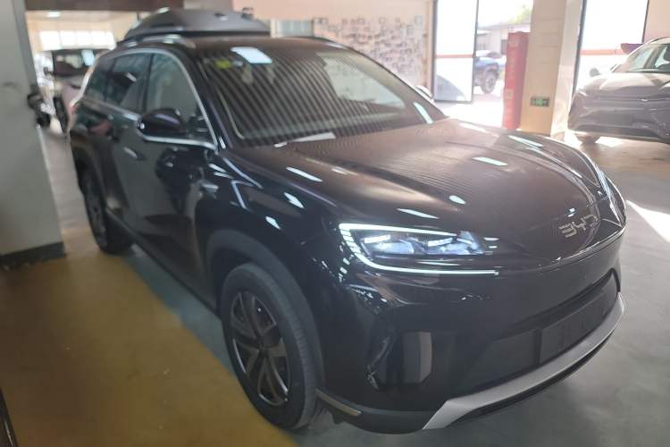 Used BYD Sealion 07 DM-i 2025 150 Flagship+ Edition Front Right 45 Deg