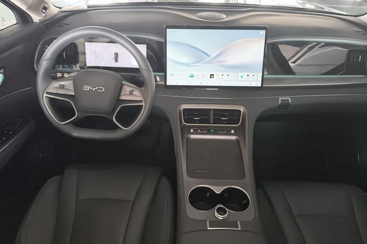 Used BYD Sealion 07 DM-i 2025 150 Flagship+ Edition Interior 2