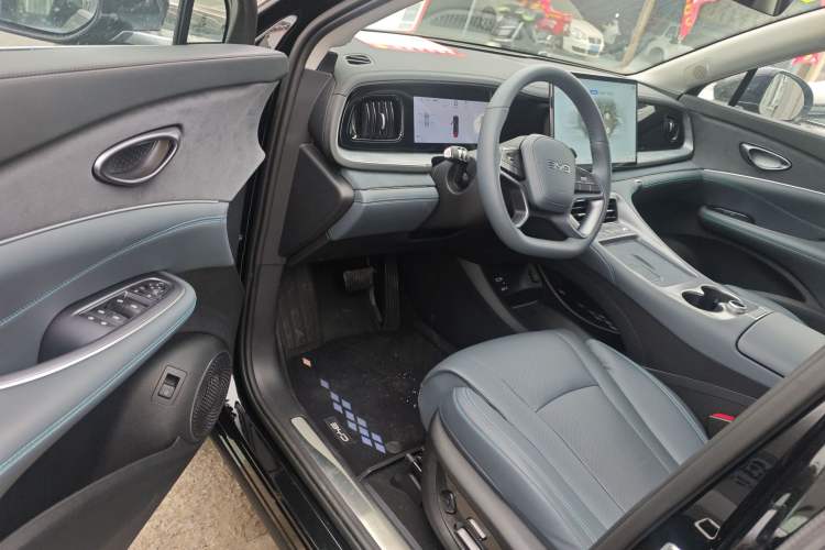 Used BYD Sealion 07 DM-i 2025 150 Flagship+ Edition Interior 3