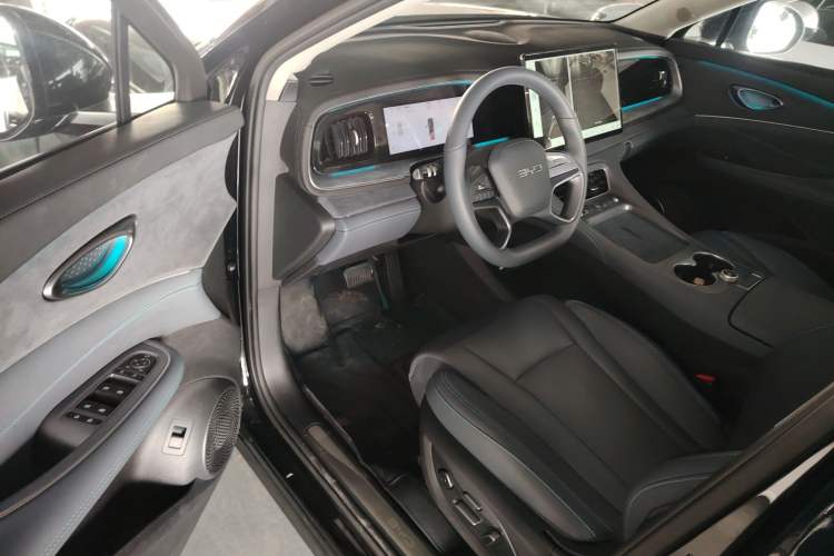 Used BYD Sealion 07 DM-i 2025 150 Flagship+ Edition Interior 3