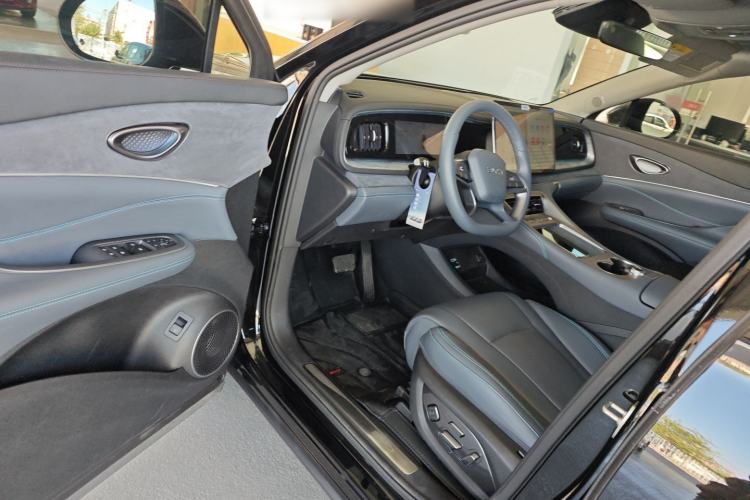 Used BYD Sealion 07 DM-i 2025 150 Flagship+ Edition Interior 3