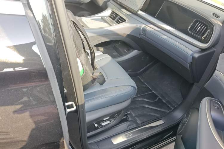 Used BYD Sealion 07 DM-i 2025 150 Flagship+ Edition Right Front Seat