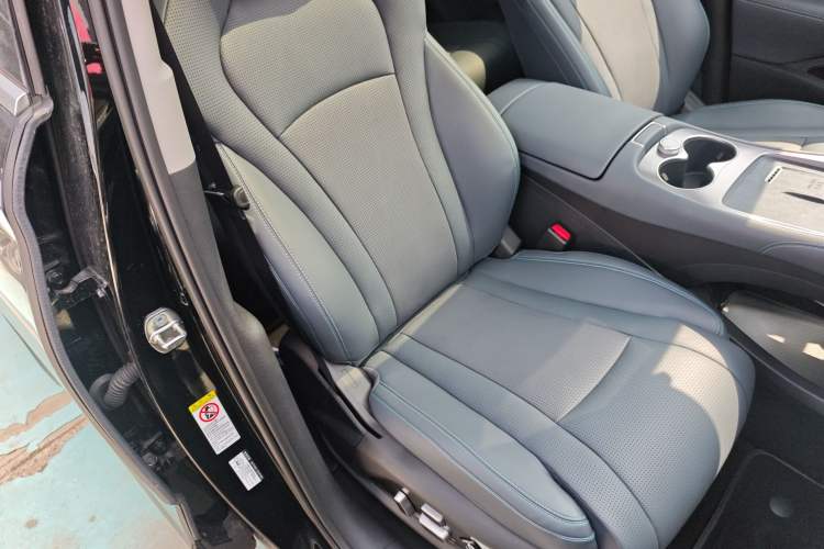 Used BYD Sealion 07 DM-i 2025 150 Flagship+ Edition Right Front Seat
