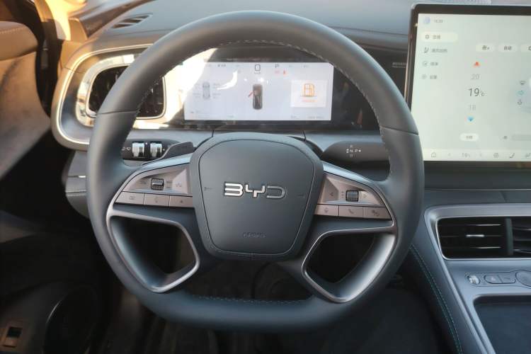 Used BYD Sealion 07 DM-i 2025 150 Flagship+ Edition Steering Wheel