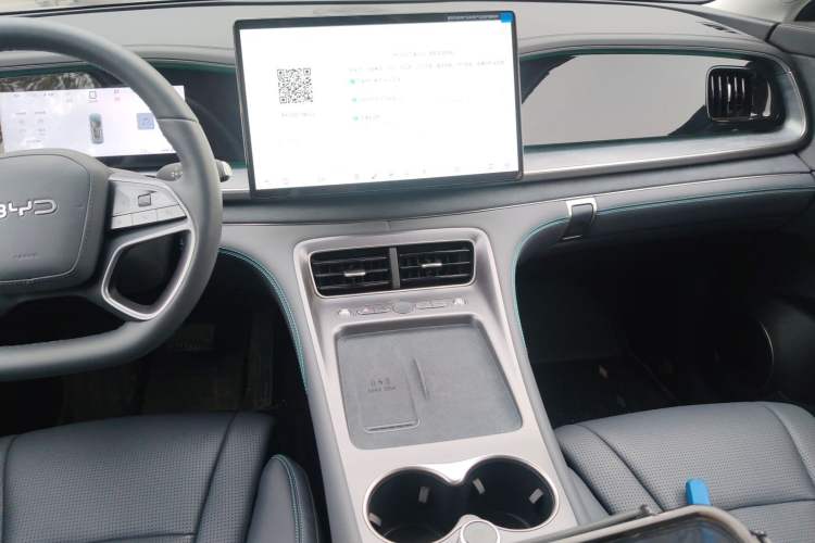 Used BYD Sealion 07 DM-i 2025 150 Flagship+ Edition Audio And AC Panel