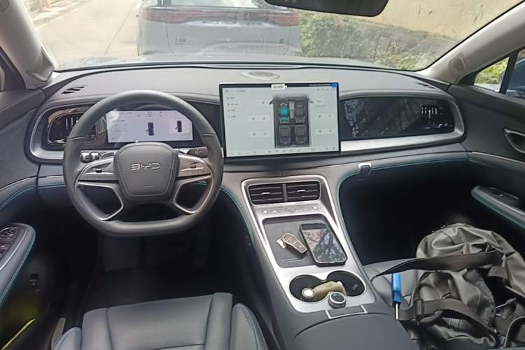 Used BYD Sealion 07 DM-i 2025 150 Flagship+ Edition Center Console