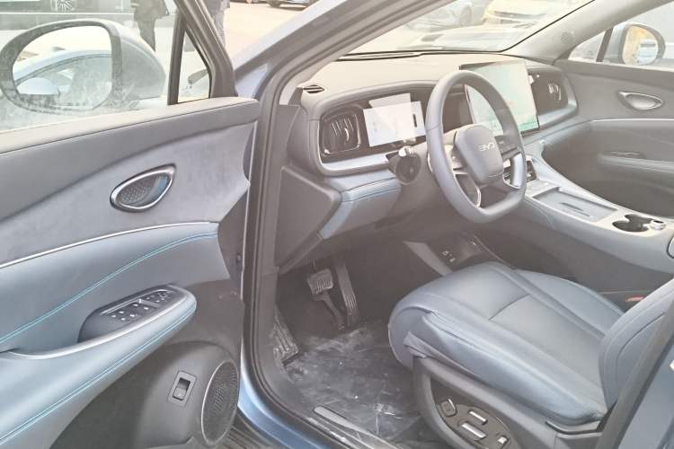 Used BYD Sealion 07 DM-i 2025 150 Flagship+ Edition Interior 3
