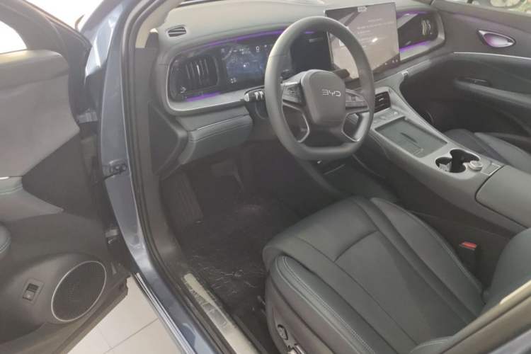 Used BYD Sealion 07 DM-i 2025 150 Flagship Edition Interior 4
