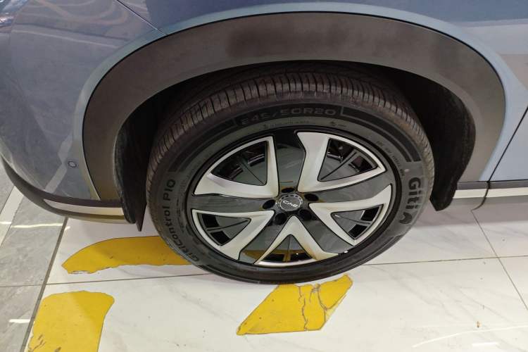 Used BYD Sealion 07 DM-i 2025 135 High-Performance LiDAR Version Left Front Wheel Hub
