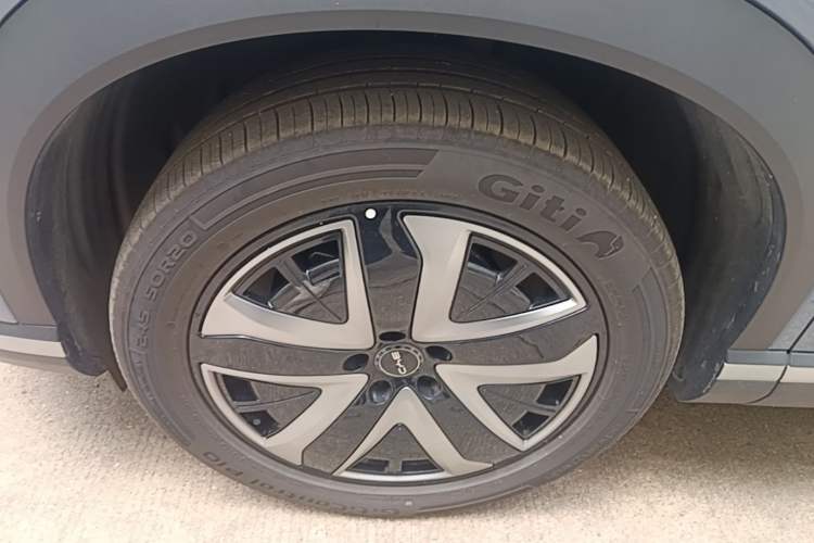 Used BYD Sealion 07 DM-i 2025 150 Flagship+ Edition Left Front Wheel Hub