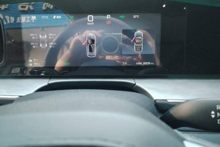 Used BYD Sealion 07 DM-i 2025 150 Flagship Edition Odometer Close Up