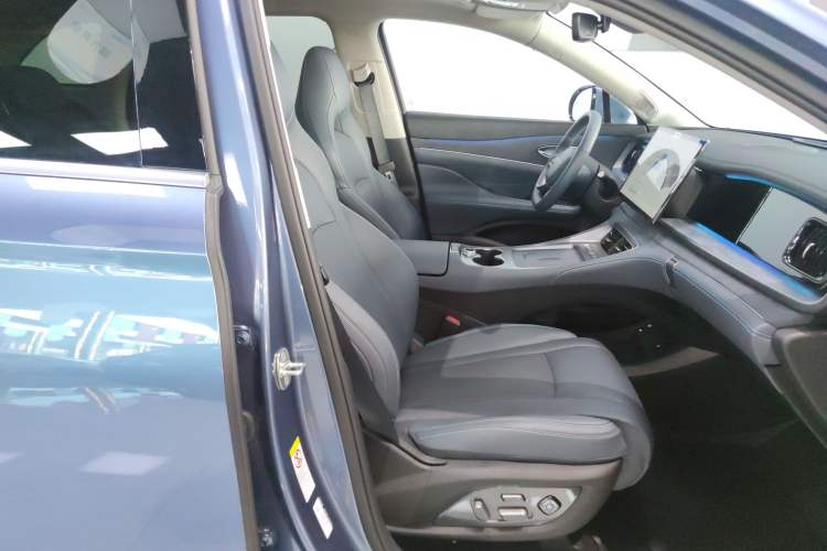 Used BYD Sealion 07 DM-i 2025 150 Flagship+ Edition Right Front Seat