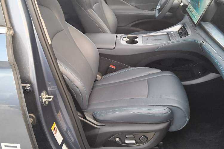 Used BYD Sealion 07 DM-i 2025 150 Flagship+ Edition Right Front Seat