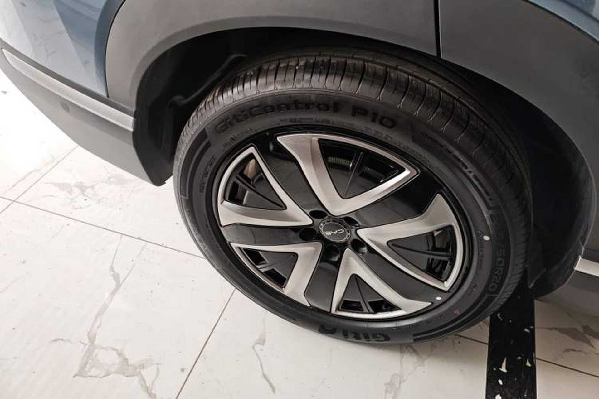 Used BYD Sealion 07 DM-i 2025 150 Flagship+ Edition Right Rear Wheel Hub
