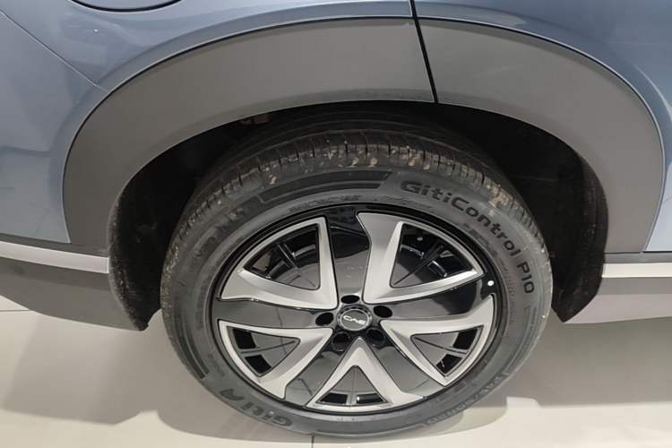 Used BYD Sealion 07 DM-i 2025 150 Flagship+ Edition Right Rear Wheel Hub
