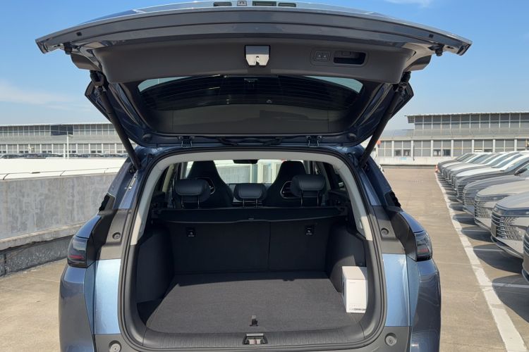 Used BYD Sealion 07 DM-i 2025 150 Flagship+ Edition Trunk
