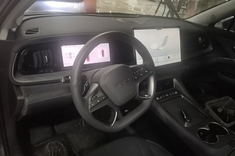Used BYD Sealion 07 DM-i 2025 150 Flagship Edition Center Console