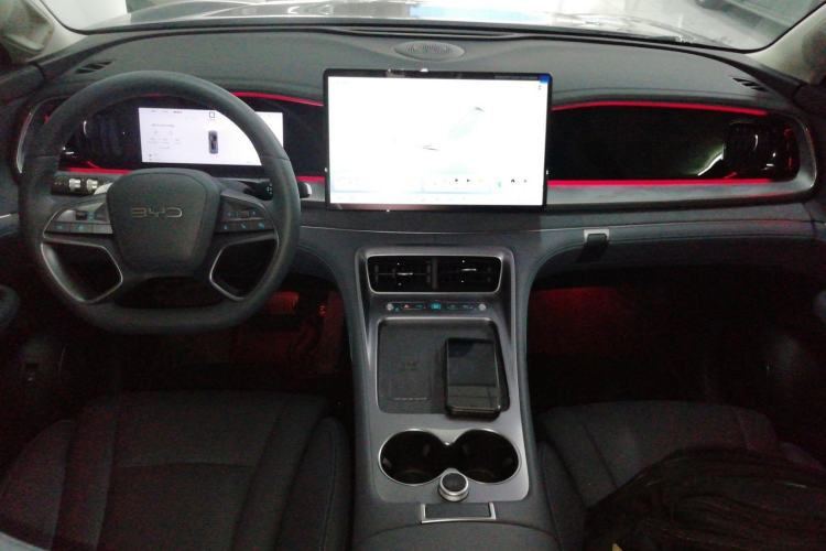 Used BYD Sealion 07 DM-i 2025 150 Flagship+ Edition Center Console