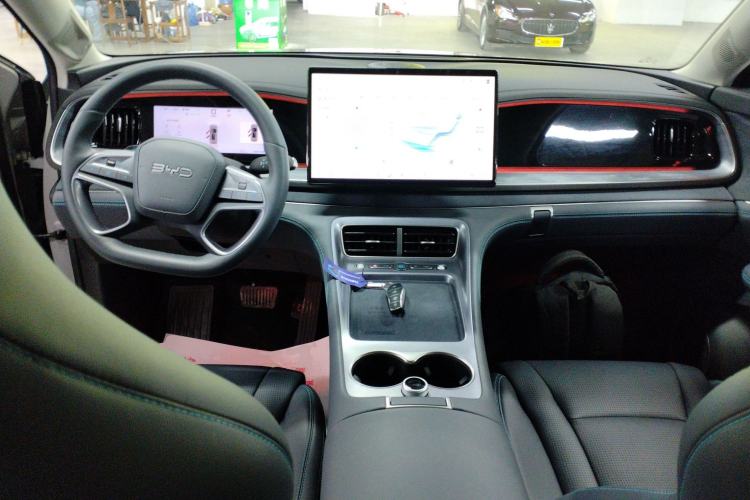 Used BYD Sealion 07 DM-i 2025 150 Flagship+ Edition Center Console