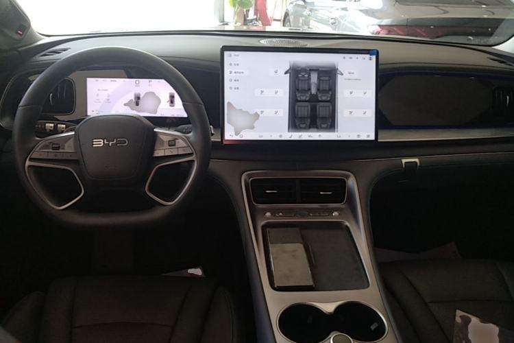Used BYD Sealion 07 DM-i 2025 150 Flagship+ Edition Center Console