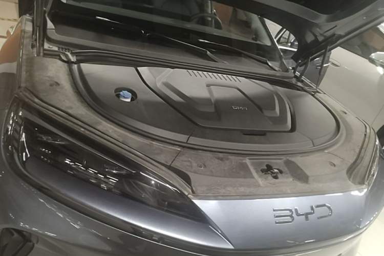 Used BYD Sealion 07 DM-i 2025 150 Flagship Edition Engine Bay