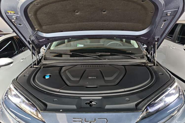 Used BYD Sealion 07 DM-i 2025 150 Flagship Edition Engine Bay