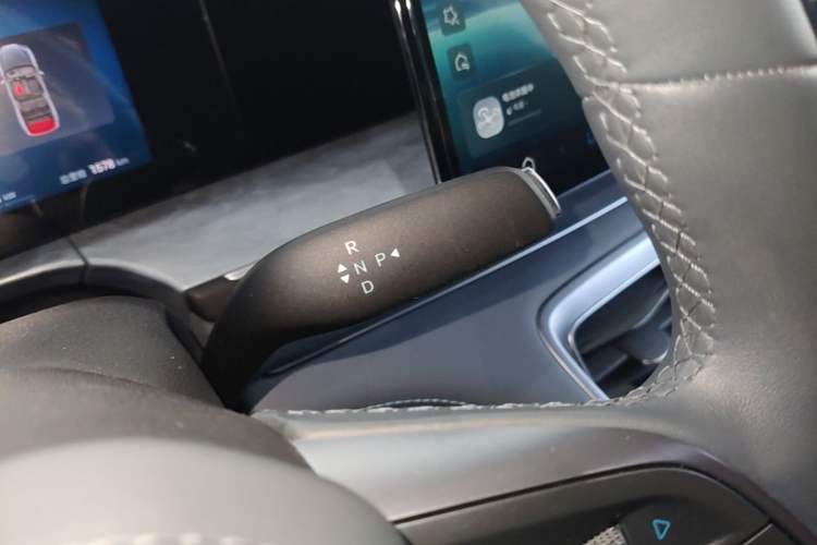 Used BYD Sealion 07 DM-i 2025 150 Flagship+ Edition Gear Lever