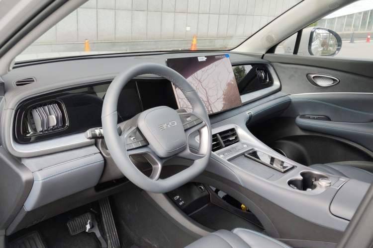 Used BYD Sealion 07 DM-i 2025 150 Flagship+ Edition Interior 2