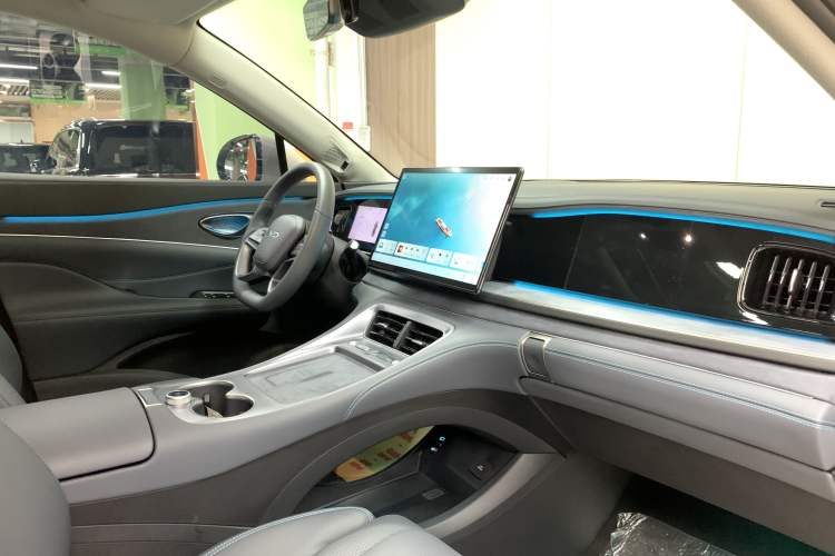 Used BYD Sealion 07 DM-i 2025 150 Flagship+ Edition Interior 3