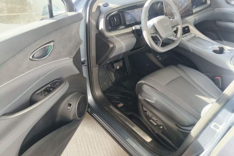 Used BYD Sealion 07 DM-i 2025 150 Flagship+ Edition Interior 3