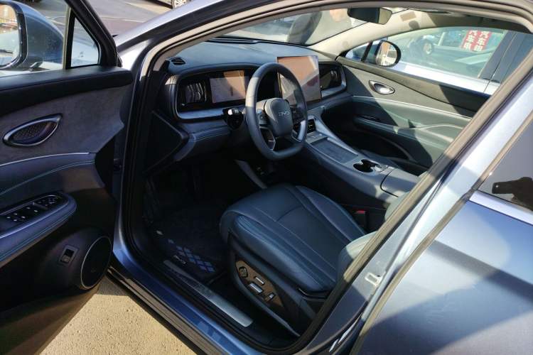 Used BYD Sealion 07 DM-i 2025 135 High-Performance LiDAR Version Interior 3