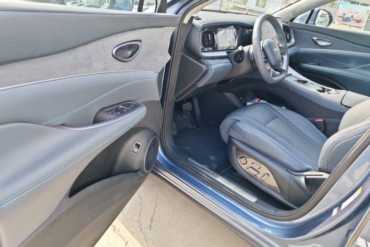 Used BYD Sealion 07 DM-i 2025 150 Flagship+ Edition Interior 3