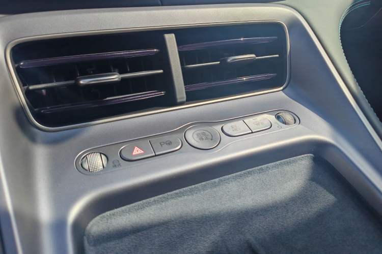 Used BYD Sealion 07 DM-i 2025 150 Flagship+ Edition Interior 5