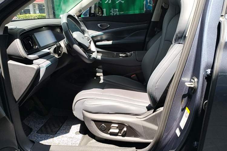 Used BYD Sealion 07 DM-i 2025 150 Flagship+ Edition Left Front Seat