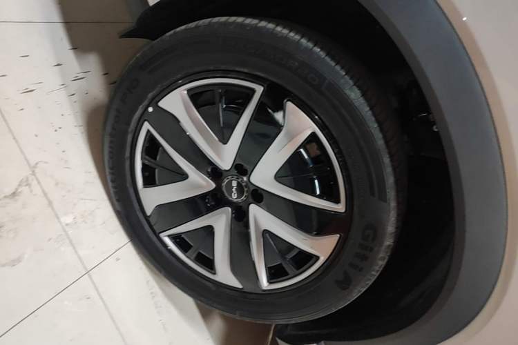 Used BYD Sealion 07 DM-i 2025 150 Flagship+ Edition Left Front Wheel Hub