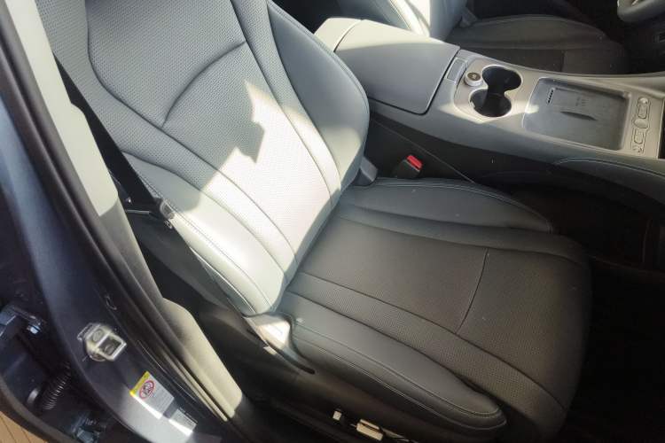 Used BYD Sealion 07 DM-i 2025 150 Flagship+ Edition Right Front Seat