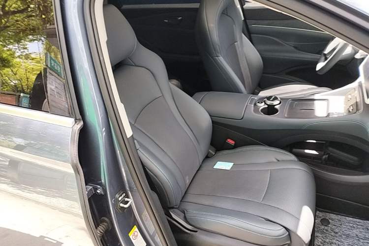 Used BYD Sealion 07 DM-i 2025 150 Flagship+ Edition Right Front Seat