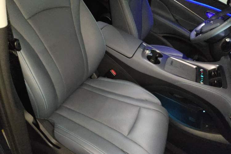 Used BYD Sealion 07 DM-i 2025 150 Flagship+ Edition Right Front Seat