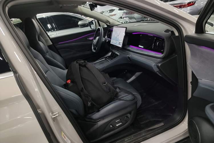 Used BYD Sealion 07 DM-i 2025 150 Flagship+ Edition Right Front Seat