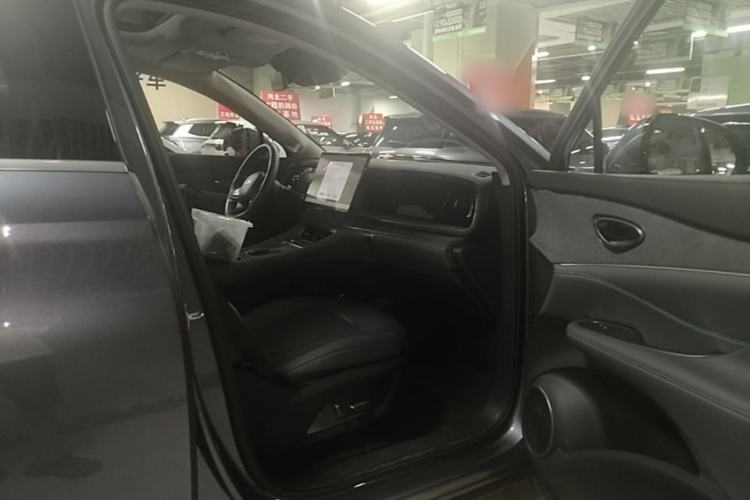 Used BYD Sealion 07 DM-i 2025 150 Flagship Edition Right Front Seat