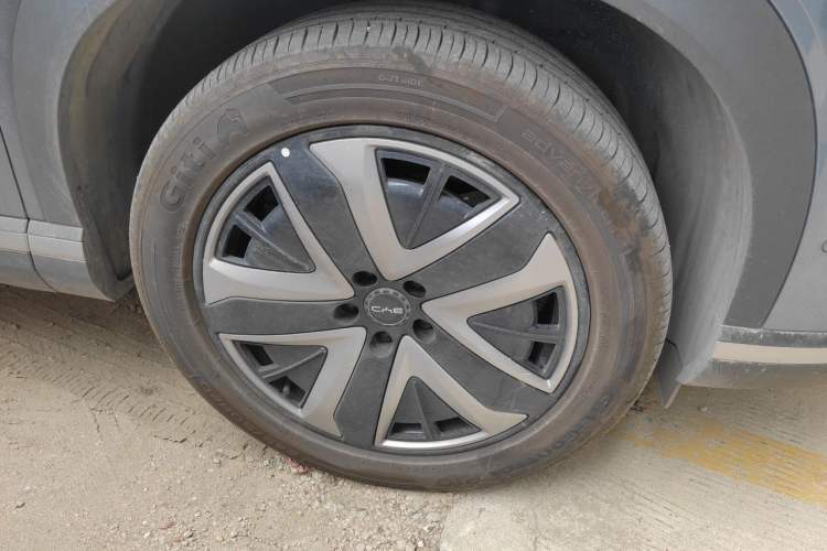 Used BYD Sealion 07 DM-i 2025 150 Flagship Edition Right Front Wheel Hub