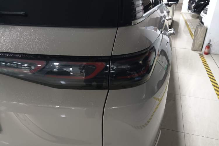 Used BYD Sealion 07 DM-i 2025 150 Flagship+ Edition Right Rear Taillight