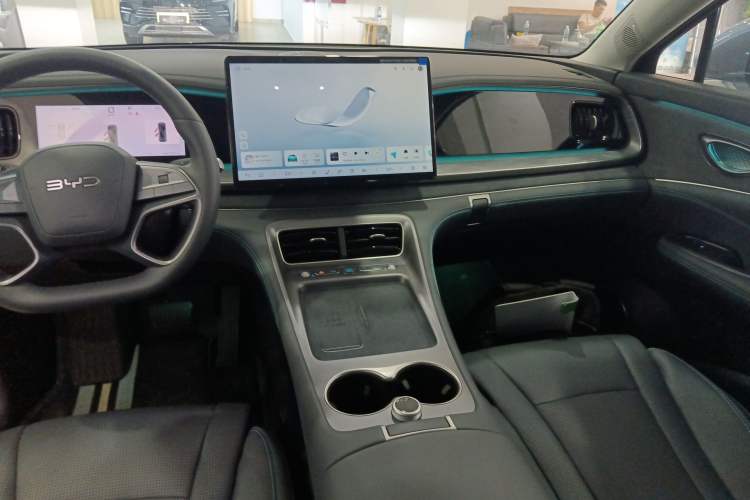 Used BYD Sealion 07 DM-i 2025 150 Flagship+ Edition Audio And AC Panel