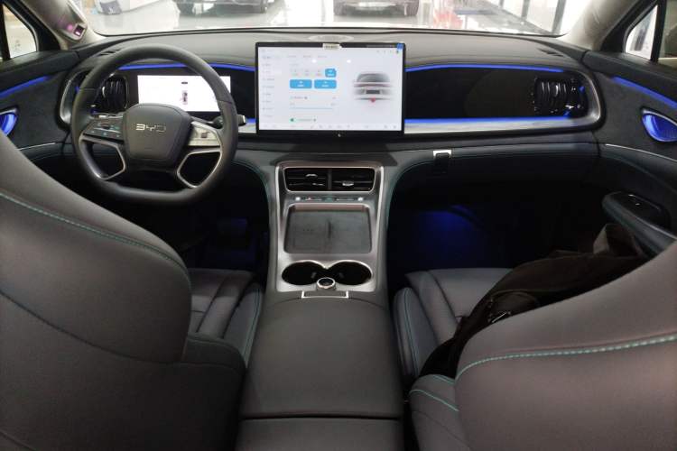 Used BYD Sealion 07 DM-i 2025 150 Flagship+ Edition Center Console